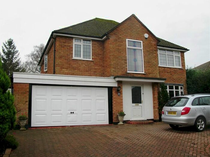 3 Bedroom Detached House To Rent In Woodlea Drive, Solihull, Birmingham, B91