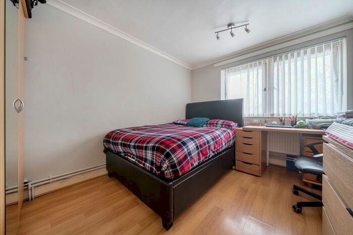 2 Bedroom Flat To Rent In Ann Street, London, SE18