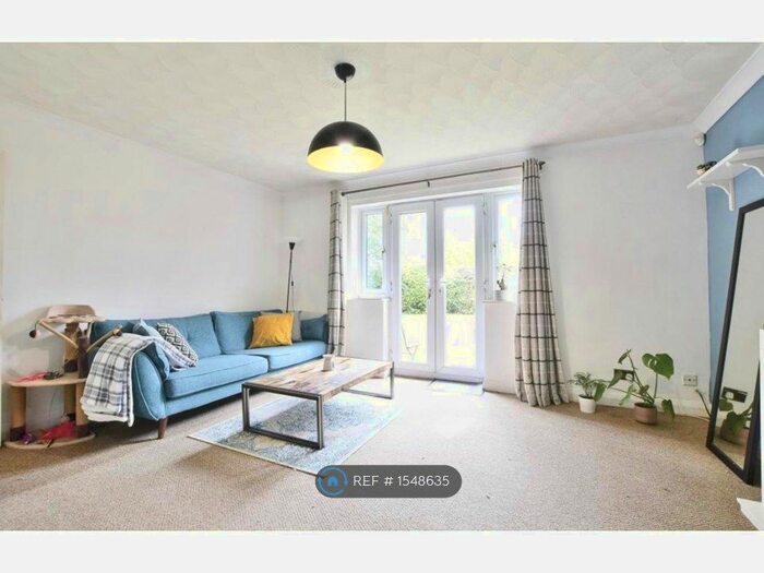 2 Bedroom Flat To Rent In Vancouver Quay, Salford, M50