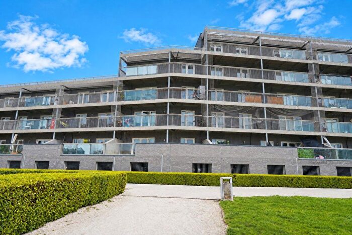 1 Bedroom Flat To Rent In De Pass Gardens, Barking, IG11