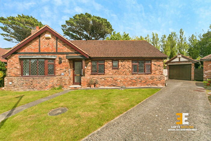 3 Bedroom Detached Bungalow For Sale In Bryn Gannock, Deganwy, LL31