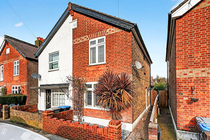 2 Bedroom Semi Detached House For Sale In Station Road, Chertsey, KT16