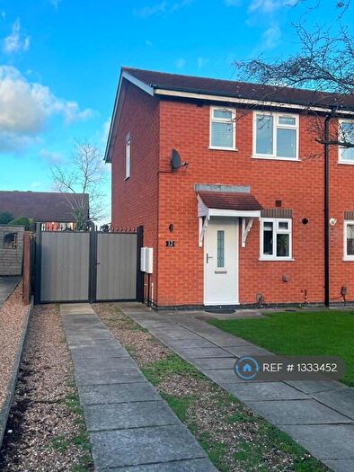 2 Bedroom Semi-Detached House To Rent In Leysmill Close, Hinckley, LE10