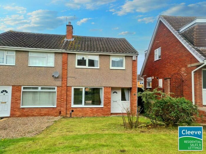 3 Bedroom Semi-Detached House To Rent In Cottage Rake Avenue, GL50