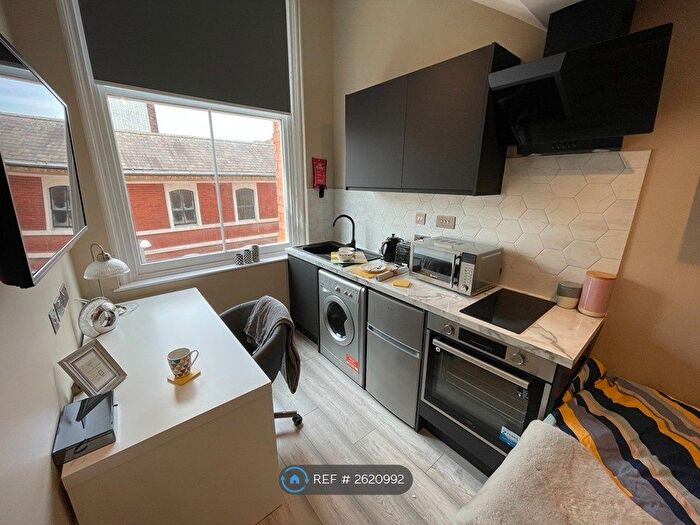 Studio To Rent In Broad Street, Nottingham, NG1