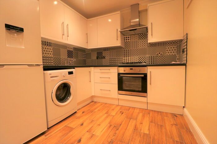 1 Bedroom Flat To Rent In Northwold Road, London, E5