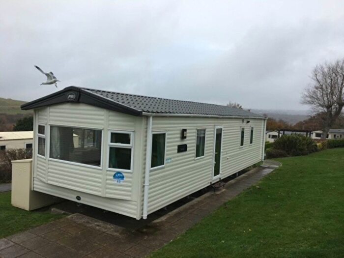 2 Bedroom Mobile/park Home For Sale In Bulverhythe, St Leonards On Sea, TN38