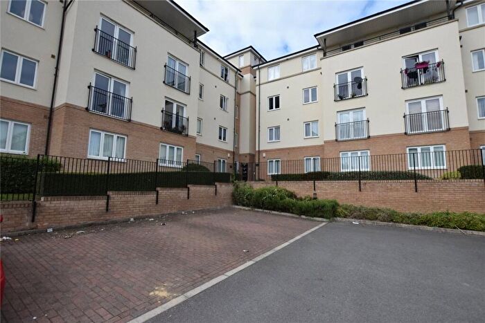 2 Bedroom Apartment To Rent In Ash Court, Leeds, West Yorkshire, LS14