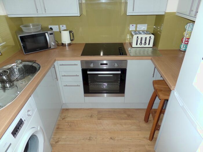 Studio To Rent In Bettles Close, Uxbridge, UB8