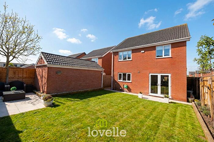 4 Bedroom Detached House For Sale In Defender Drive, Aylesby Park, Grimsby, DN37