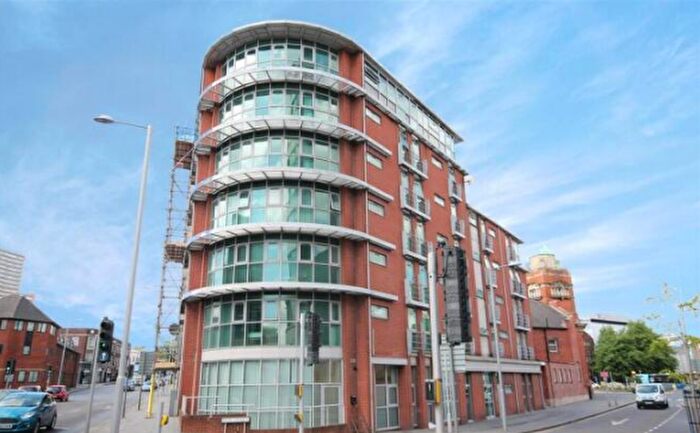 3 Bedroom Apartment To Rent In Huntingdon Street, NG1