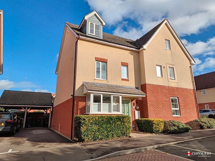 4 Bedroom Semi-Detached House For Sale In Strapp Road, Picket Piece, Andover, SP11