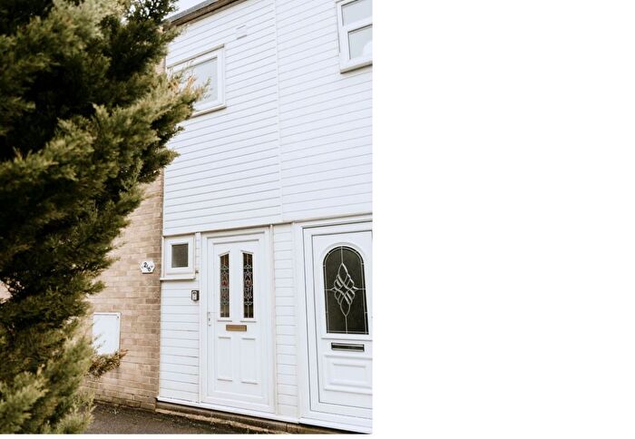 House Of Multiple Occupation For Sale In Angram Place, Newton Aycliffe, Durham, DL5