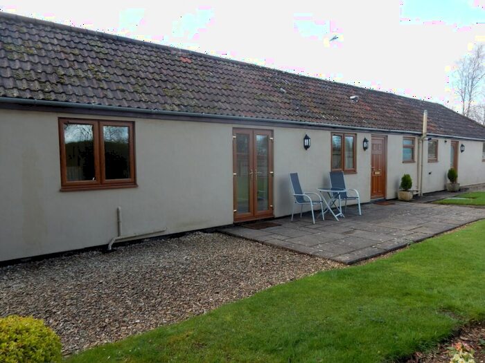 4 Bedroom Terraced House To Rent In South Cerney, Cirencester, GL7