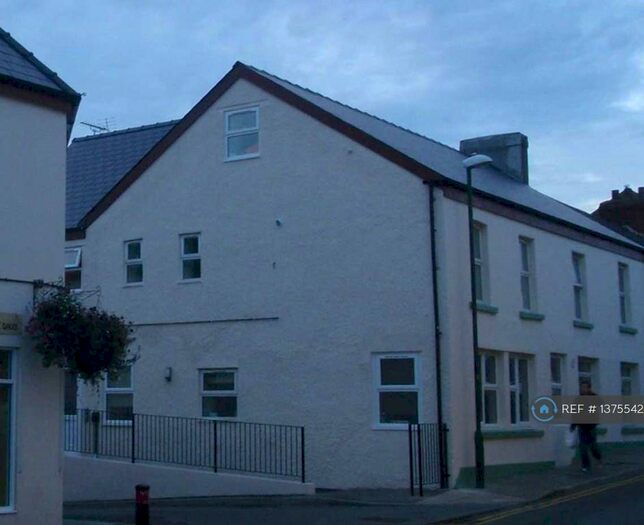 1 Bedroom Flat To Rent In Market Street, Cinderford, GL14