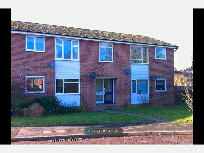 2 Bedroom Flat To Rent In Berkeley Road, Thame, OX9
