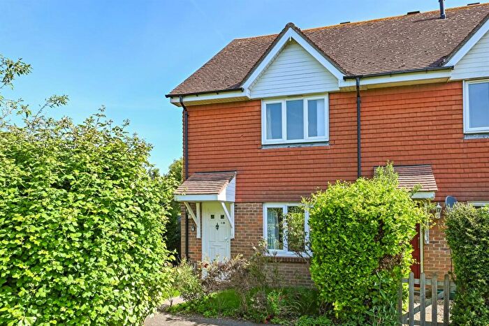 3 Bedroom House To Rent In Waterside Drive, Chichester, PO19