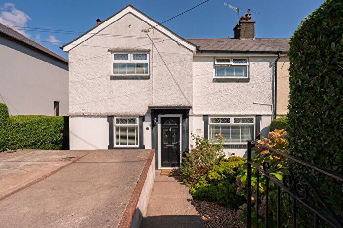 4 Bedroom Semi-Detached House For Sale In Maple Road, Griffithstown, Pontypool, NP4