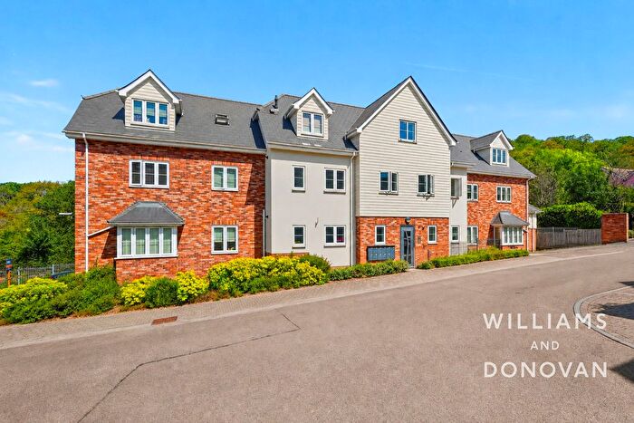 1 Bedroom Flat For Sale In Woodlands, Catherine Road, Benfleet, SS7