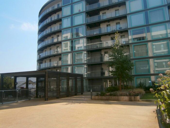 1 Bedroom Flat To Rent In Station Approach, Hayes, Middlesex UB3