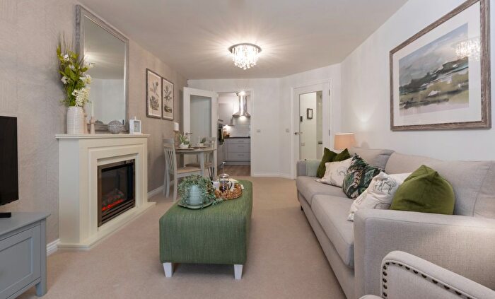 2 Bedroom Flat For Sale In Otter Lodge, Silver Street, Honiton, EX14