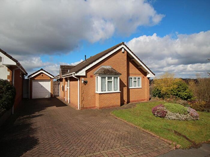 2 Bedroom Bungalow To Rent In Brades Close, Halesowen, West Midlands, B63