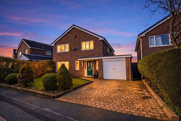 4 Bedroom Detached House For Sale In Ventnor Road, Haslingden, BB4