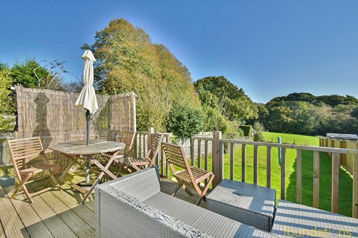 4 Bedroom Semi-Detached House For Sale In Sandhurst Lane, Bexhill-On-Sea, TN39