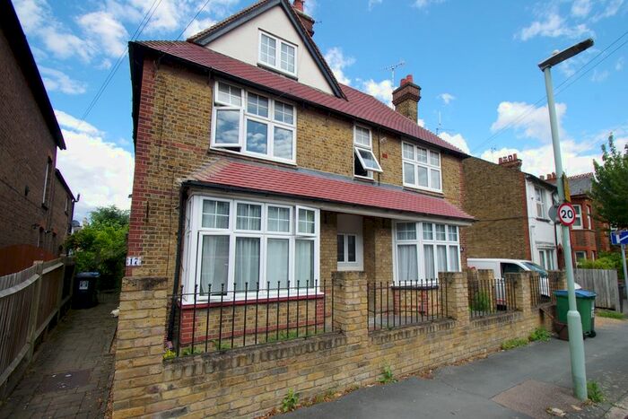 2 Bedroom Maisonette To Rent In Malden Road, Watford, WD17