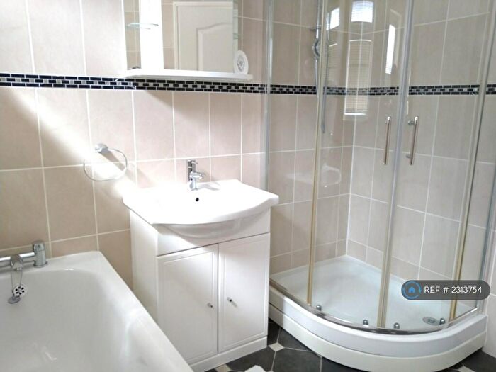 2 Bedroom Bungalow To Rent In Seaforth Gardens, Epsom, KT19