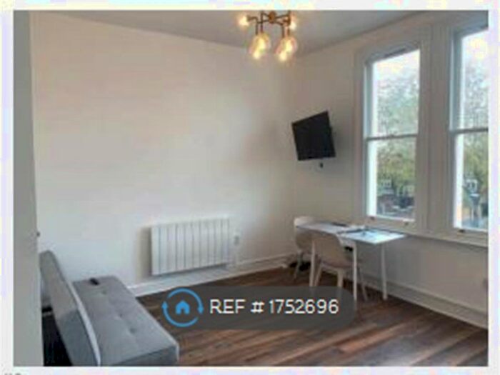 1 Bedroom Flat To Rent In Jeffreys Road, London, SW4