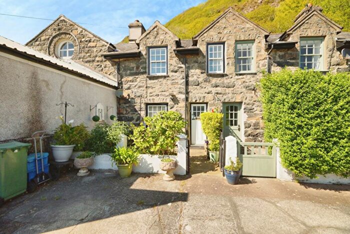 2 Bedroom Terraced House For Sale In Dublin Street, Porthmadog, Gwynedd, LL49
