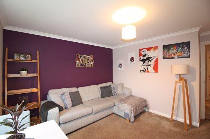 2 Bedroom Flat For Sale In Colville Gardens, Alloa, FK10
