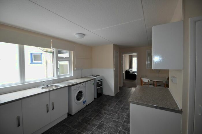 3 Bedroom Flat To Rent In Arwenack Street, Falmouth, TR11