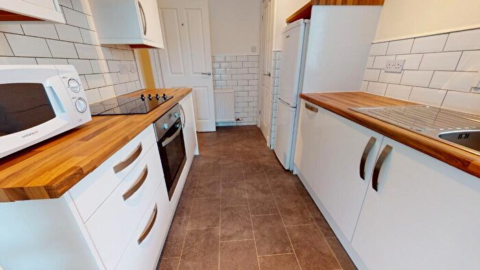 2 Bedroom Bungalow To Rent In West Craigs Avenue, Maybury, Edinburgh, EH12
