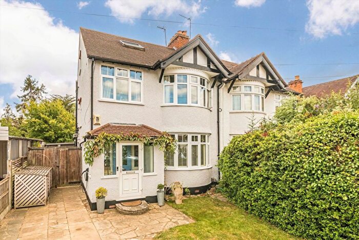 5 Bedroom Property For Sale In Lynton Road, New Malden, KT3