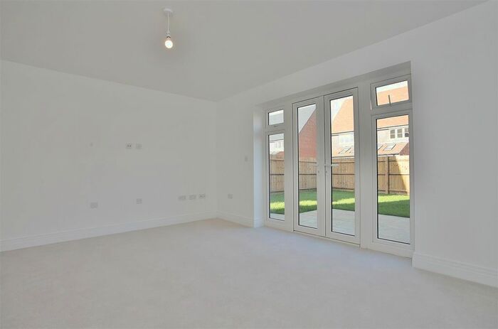 2 Bedroom End Of Terrace House To Rent In Elm Bridge Mead, Benson, Oxfordshire, OX10