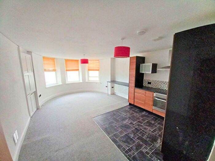 2 Bedroom Flat For Sale In Durnford Street, Plymouth, PL1