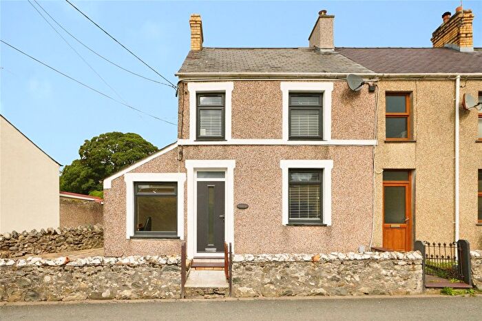 3 Bedroom End Terrace House For Sale In Digbeth Terrace, Bontnewydd, Caernarfon, Gwynedd, LL54