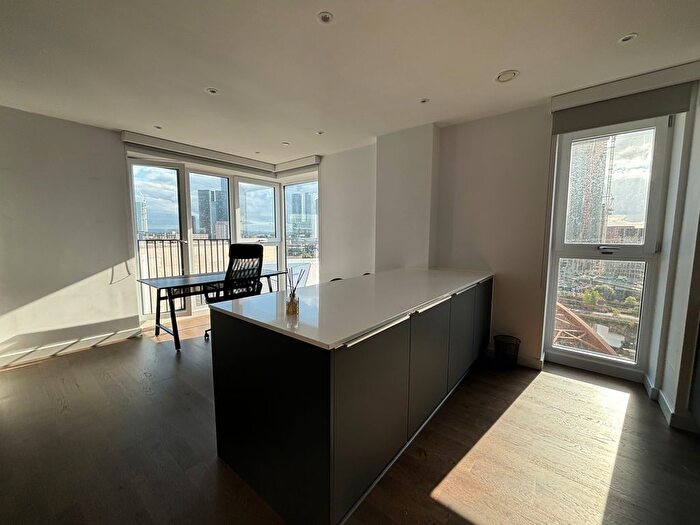 2 Bedroom Flat To Rent In Stanley Street, Salford, M3