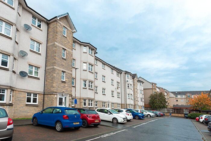2 Bedroom Flat To Rent In Duff Street, Dalry, Edinburgh, EH11