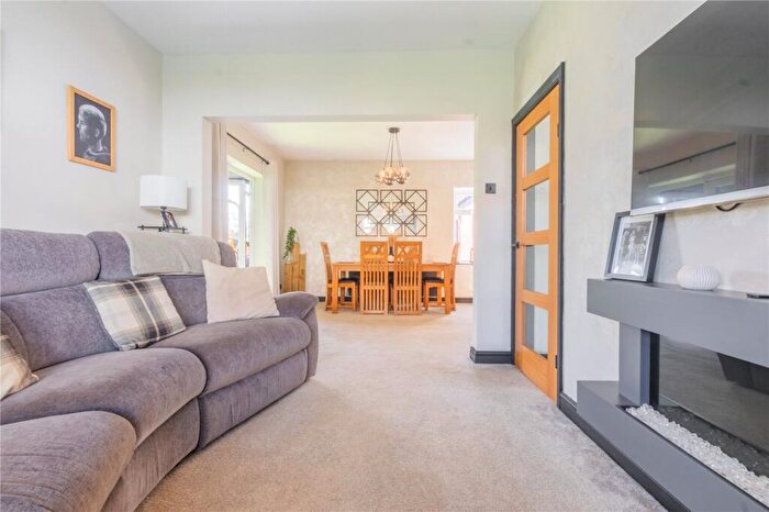 3 Bedroom Detached House For Sale In Heywood Road, Castleton, Rochdale, OL11