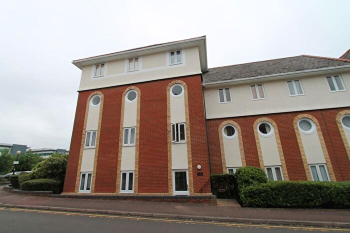 Studio To Rent In Walsingham Close, Hatfield, AL10