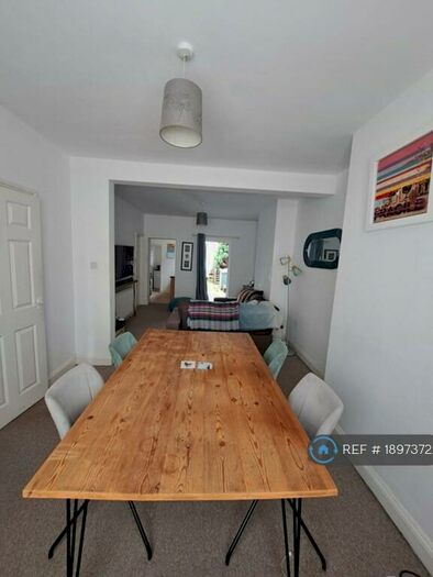 2 Bedroom Terraced House To Rent In Alcombe Road, Northampton, NN1