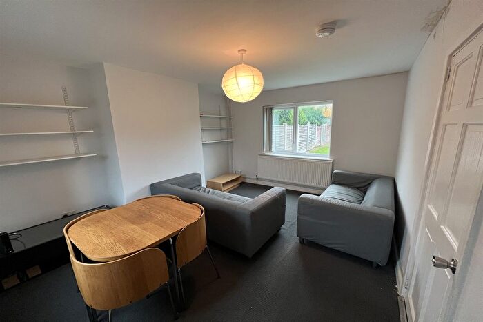 3 Bedroom Semi-Detached House To Rent In Wallett Avenue, Beeston, NG9