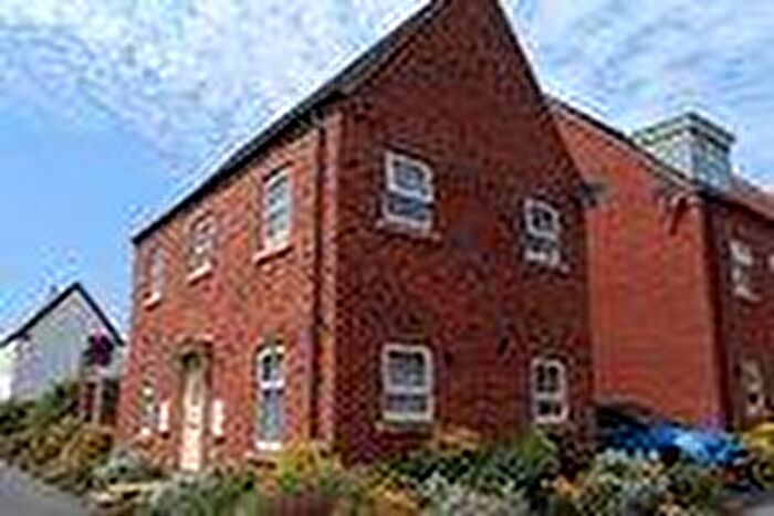3 Bedroom Detached House For Sale In Rowan Drive, Midway, Swadlincote, Derbyshire, DE11