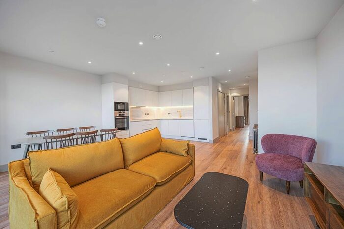 3 Bedroom Flat To Rent In Sessile Apartments, Tottenham, London, N17