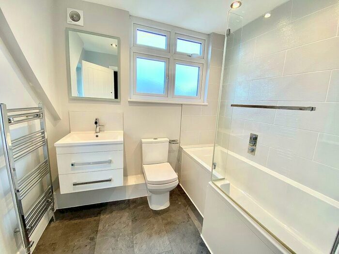3 Bedroom House To Rent In Denbigh Close, Hornchurch, RM11
