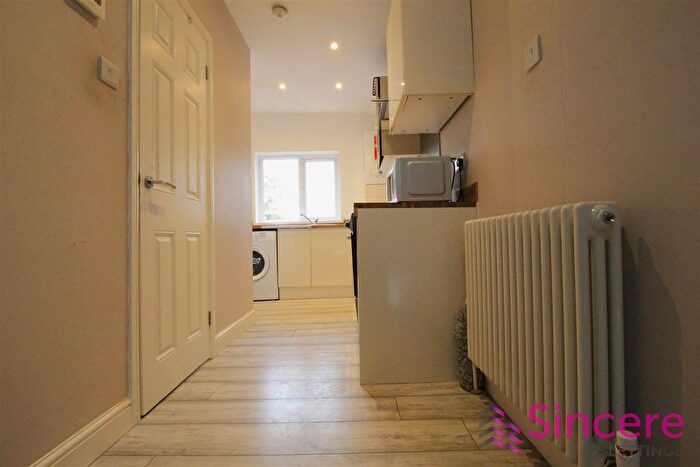1 Bedroom Flat To Rent In Norman Road, Leytonstone, E11