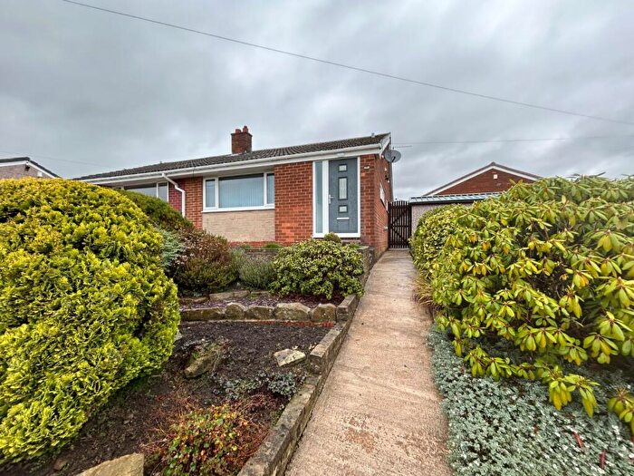 2 Bedroom Bungalow To Rent In Windmill Crescent, Halifax, West Yorkshire, HX3